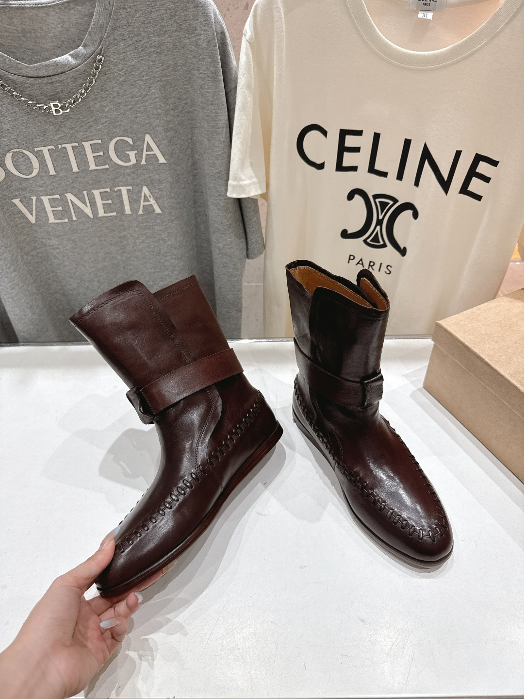 顶级出厂 Renian 小众潮牌～F028秋冬新款复古英伦风切尔西短靴马丁靴网红明星小红书狂追热推 发售