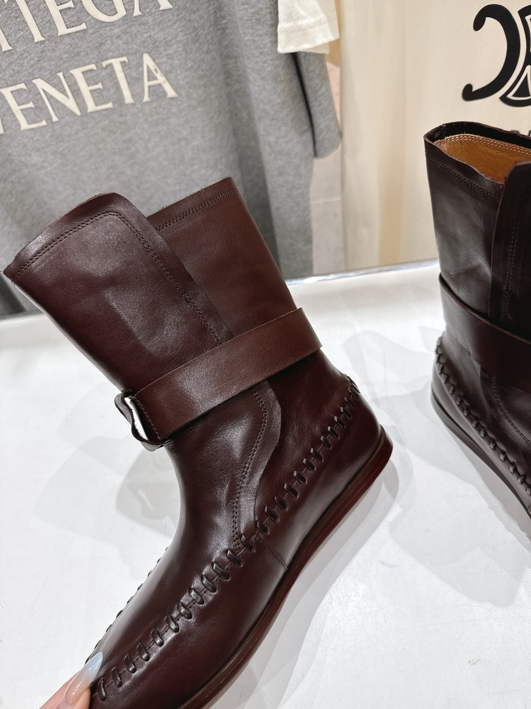 顶级出厂 Renian 小众潮牌～F028秋冬新款复古英伦风切尔西短靴马丁靴网红明星小红书狂追热推 发售