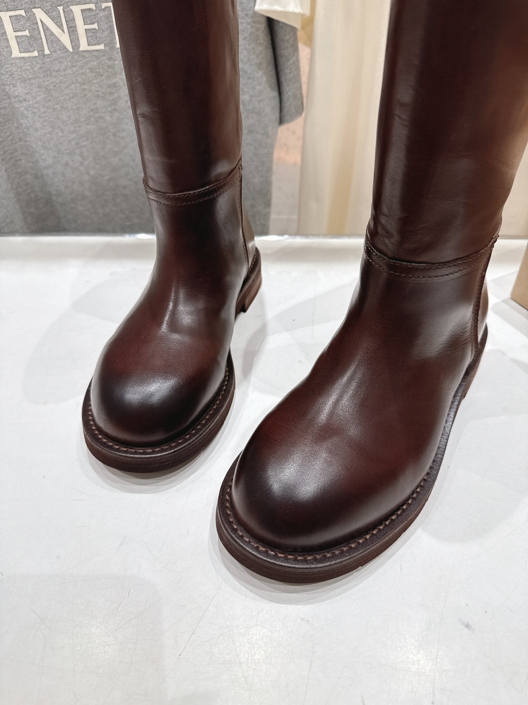 顶级出厂 Renian 小众潮牌～F028秋冬新款复古英伦风短靴切尔西中筒靴马丁靴网红明星小红书狂追热推