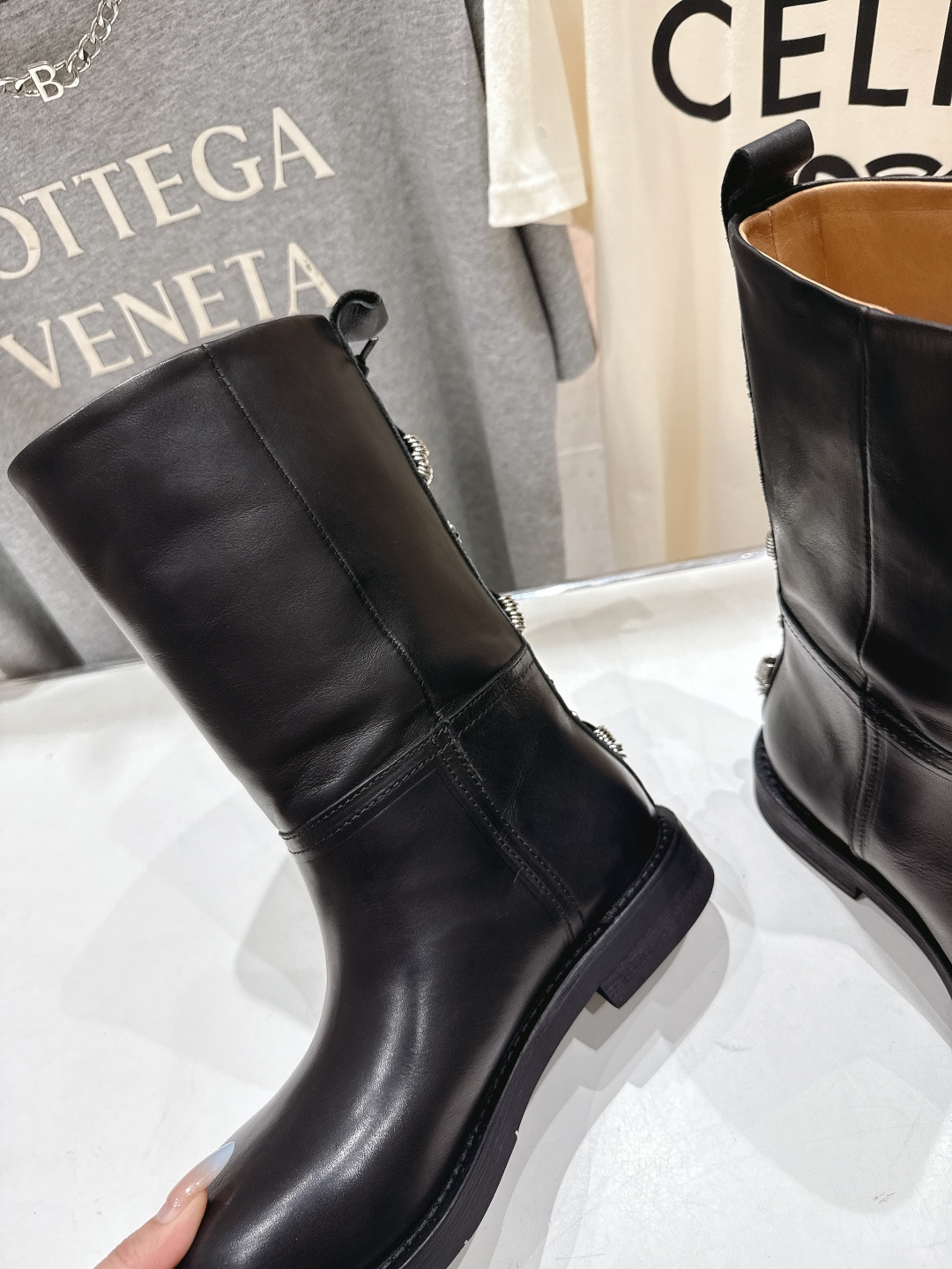 顶级出厂 Renian 小众潮牌～F028秋冬新款复古英伦风短靴切尔西中筒靴马丁靴网红明星小红书狂追热推