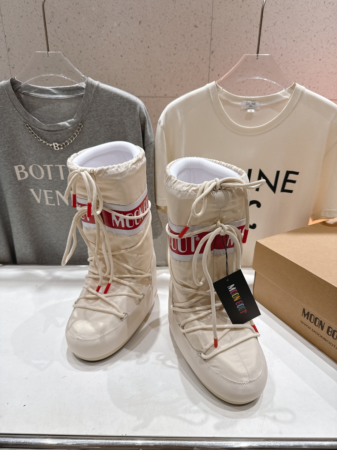 高版本出厂 爱心款 Moon Boot F060 2025ss秋冬季爆款保暖厚底雪地靴 【丑萌月亮雪地靴