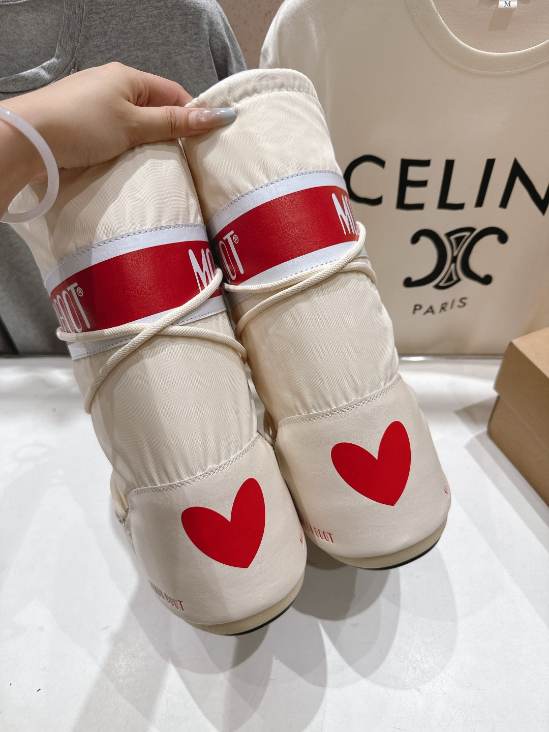 高版本出厂 爱心款 Moon Boot F060 2025ss秋冬季爆款保暖厚底雪地靴 【丑萌月亮雪地靴