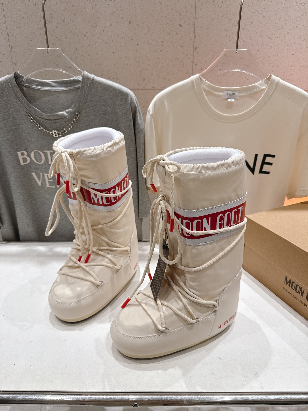 高版本出厂 爱心款 Moon Boot F060 2025ss秋冬季爆款保暖厚底雪地靴 【丑萌月亮雪地靴
