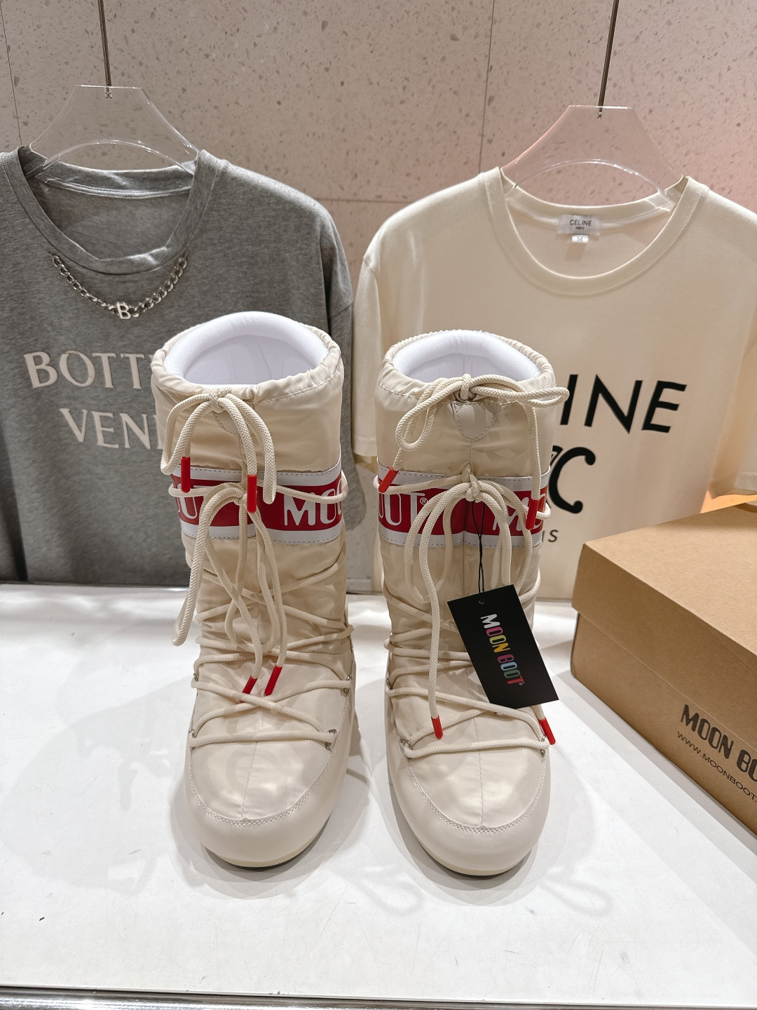 高版本出厂 爱心款 Moon Boot F060 2025ss秋冬季爆款保暖厚底雪地靴 【丑萌月亮雪地靴