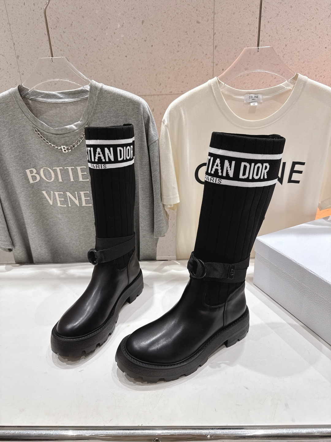 高版本出厂 Dior*迪奥 D家F019 2025ss走秀款工装中筒靴 小红书爆款，各大明星网红的最爱～