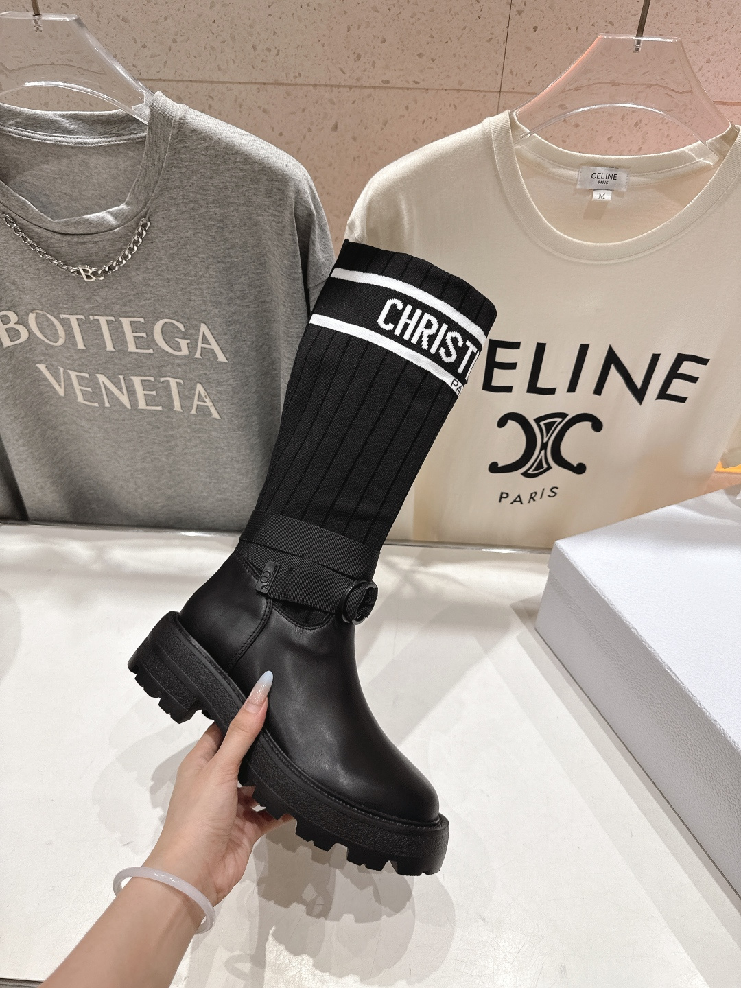 高版本出厂 Dior*迪奥 D家F019 2025ss走秀款工装中筒靴 小红书爆款，各大明星网红的最爱～