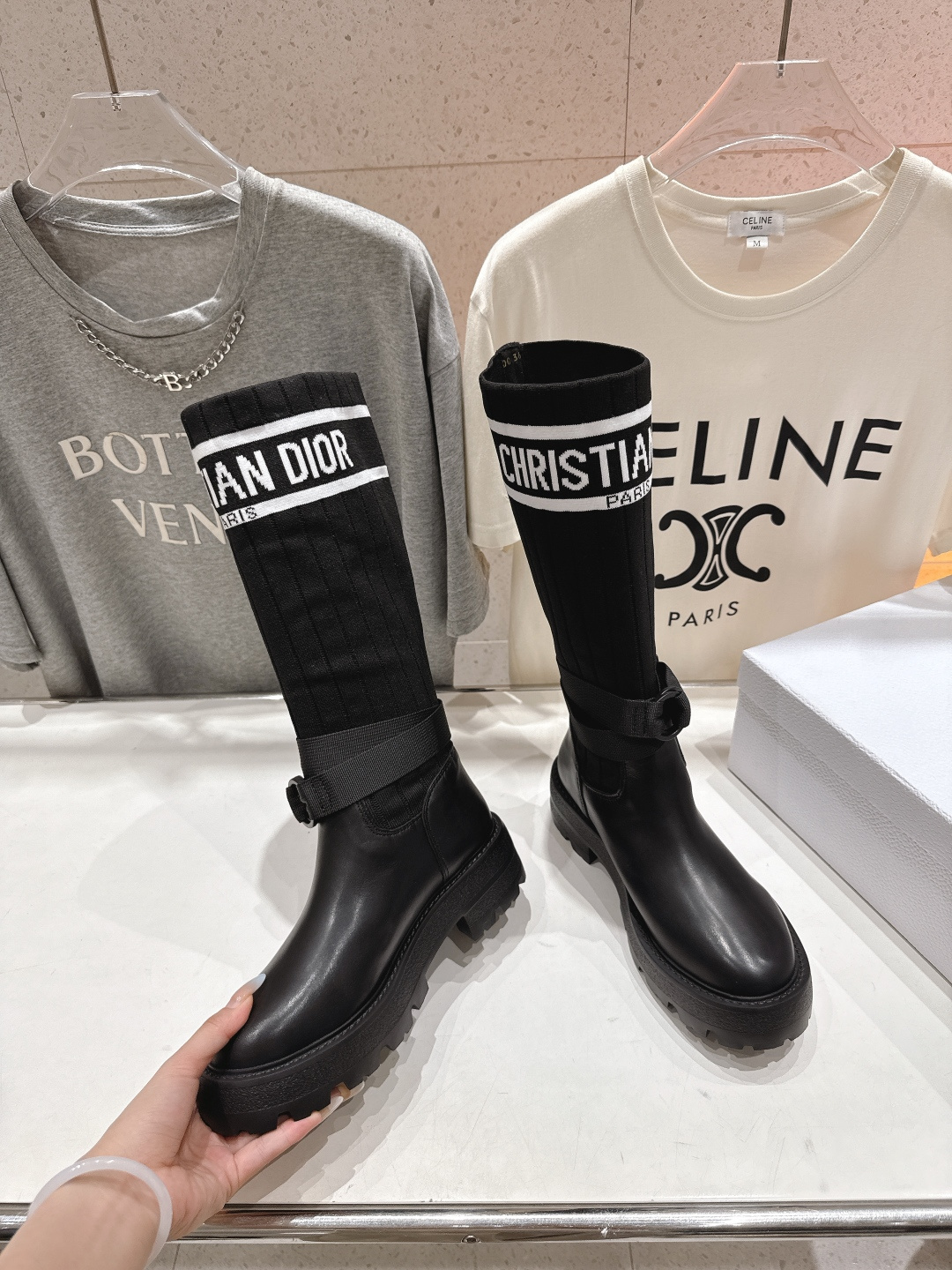 高版本出厂 Dior*迪奥 D家F019 2025ss走秀款工装中筒靴 小红书爆款，各大明星网红的最爱～
