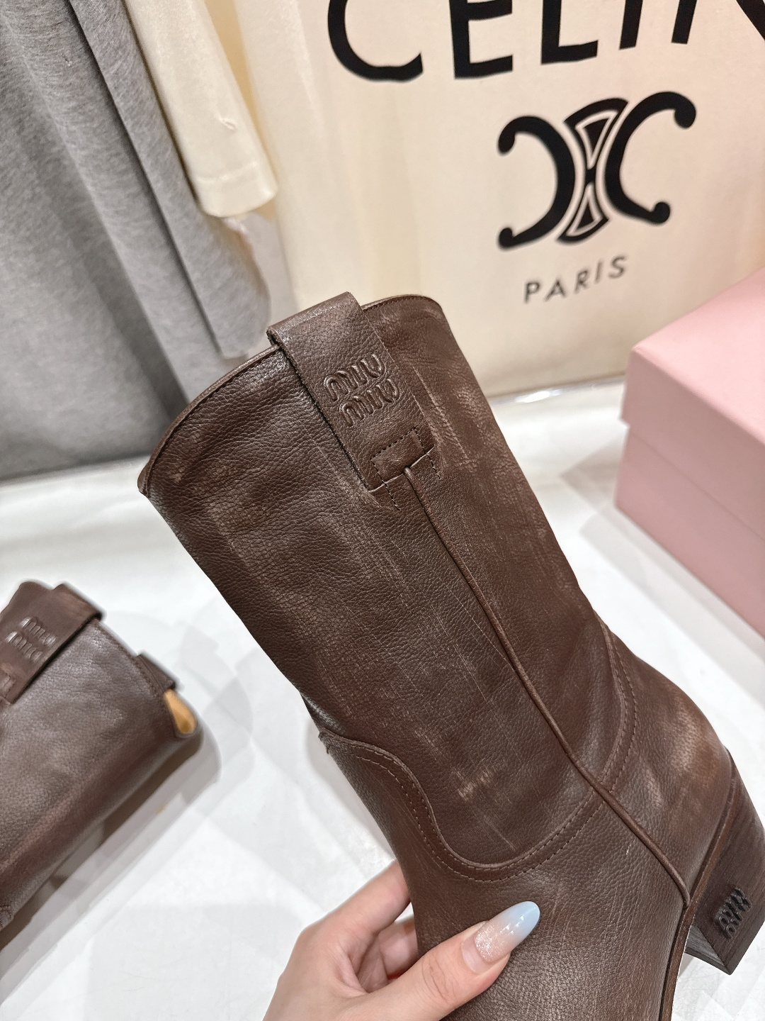 高版本出厂 皮面 MiuMiu/缪缪.F032 25ss新款·超大热走秀款·复古风西部牛仔靴机车靴中筒靴