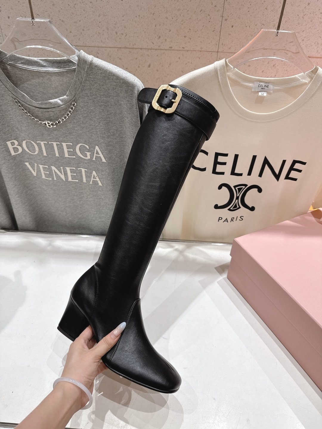 高版本出厂 MiuMiu*缪缪/F026 2025ss秋冬走秀新款高跟过膝长靴弹力靴走秀款出现在各大时装