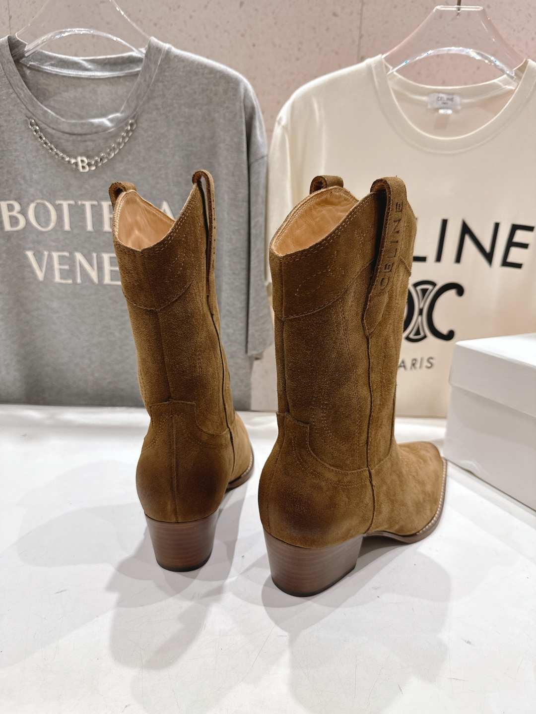 高版本出厂 Celine*赛琳F032 2025ss秋冬专柜新款英伦风复古高跟短靴骑士靴集现代、传统与酷