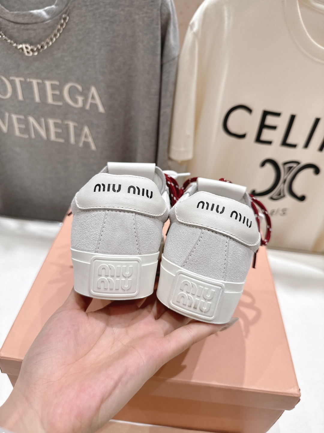 高版本出厂 MiuMiu/缪缪F032 2025ss新款系带小白鞋运动休闲鞋 这款系带运动休闲鞋～日常穿