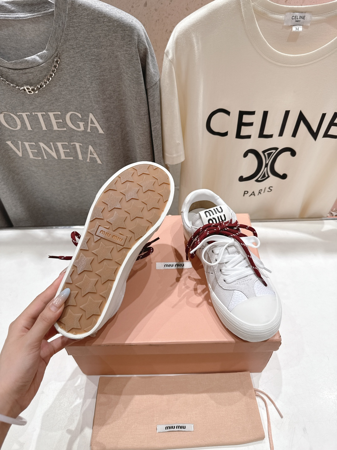 高版本出厂 MiuMiu/缪缪F032 2025ss新款系带小白鞋运动休闲鞋 这款系带运动休闲鞋～日常穿