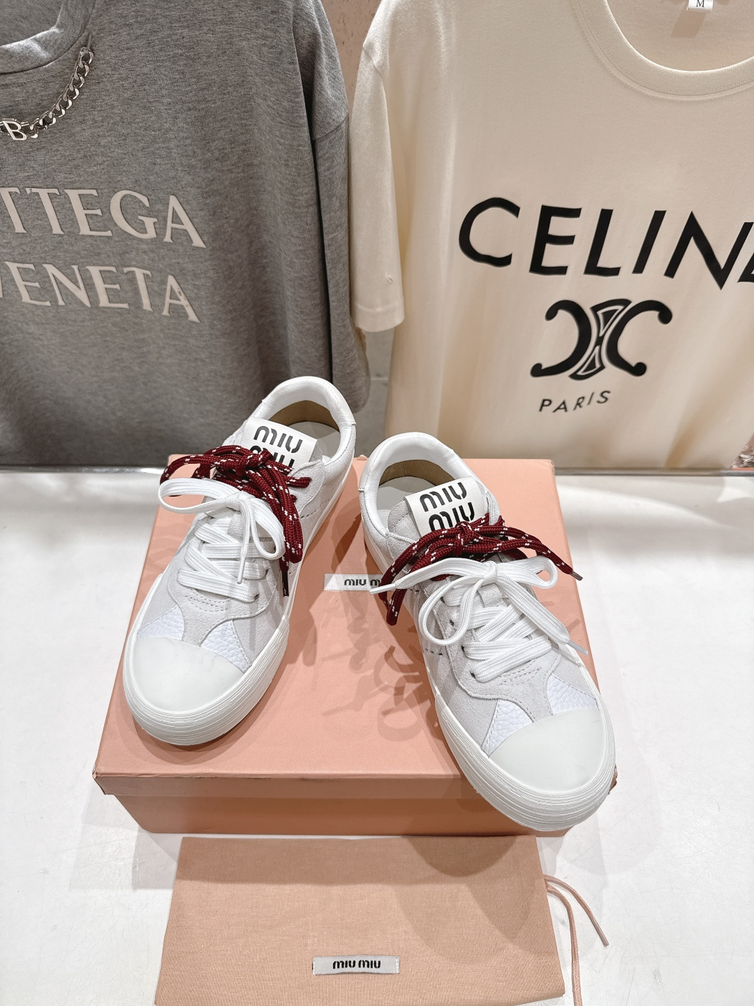 高版本出厂 MiuMiu/缪缪F032 2025ss新款系带小白鞋运动休闲鞋 这款系带运动休闲鞋～日常穿