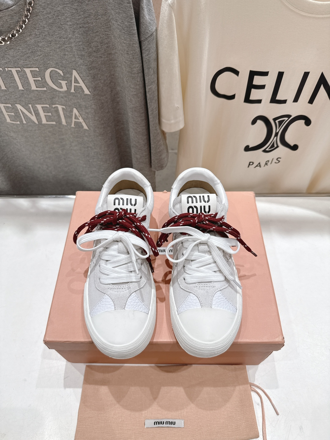 高版本出厂 MiuMiu/缪缪F032 2025ss新款系带小白鞋运动休闲鞋 这款系带运动休闲鞋～日常穿