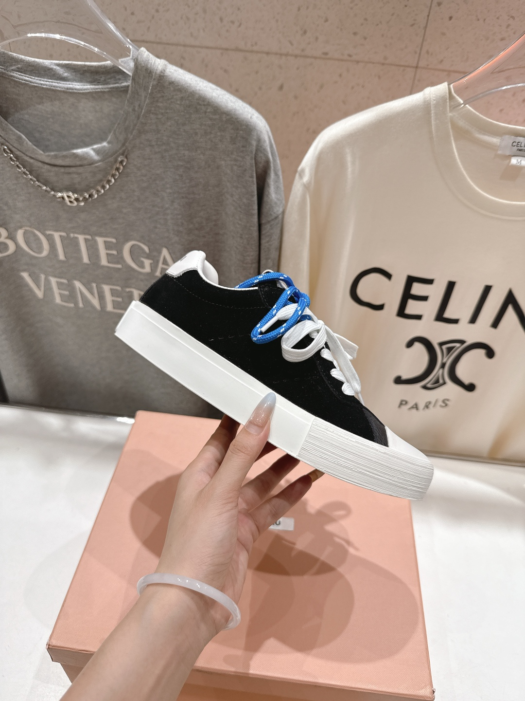 高版本出厂 MiuMiu/缪缪F032 2025ss新款系带小白鞋运动休闲鞋 这款系带运动休闲鞋～日常穿