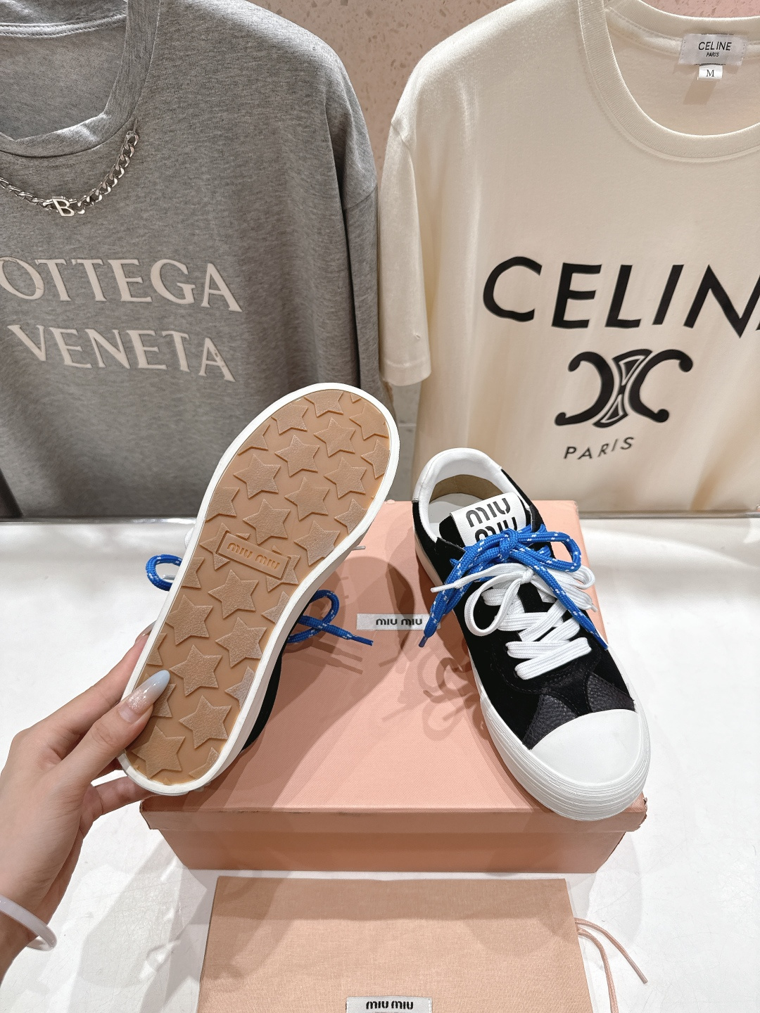 高版本出厂 MiuMiu/缪缪F032 2025ss新款系带小白鞋运动休闲鞋 这款系带运动休闲鞋～日常穿