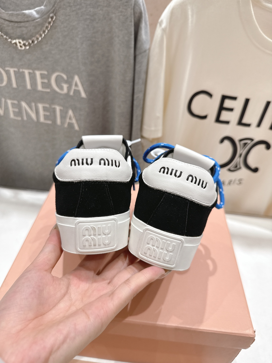 高版本出厂 MiuMiu/缪缪F032 2025ss新款系带小白鞋运动休闲鞋 这款系带运动休闲鞋～日常穿