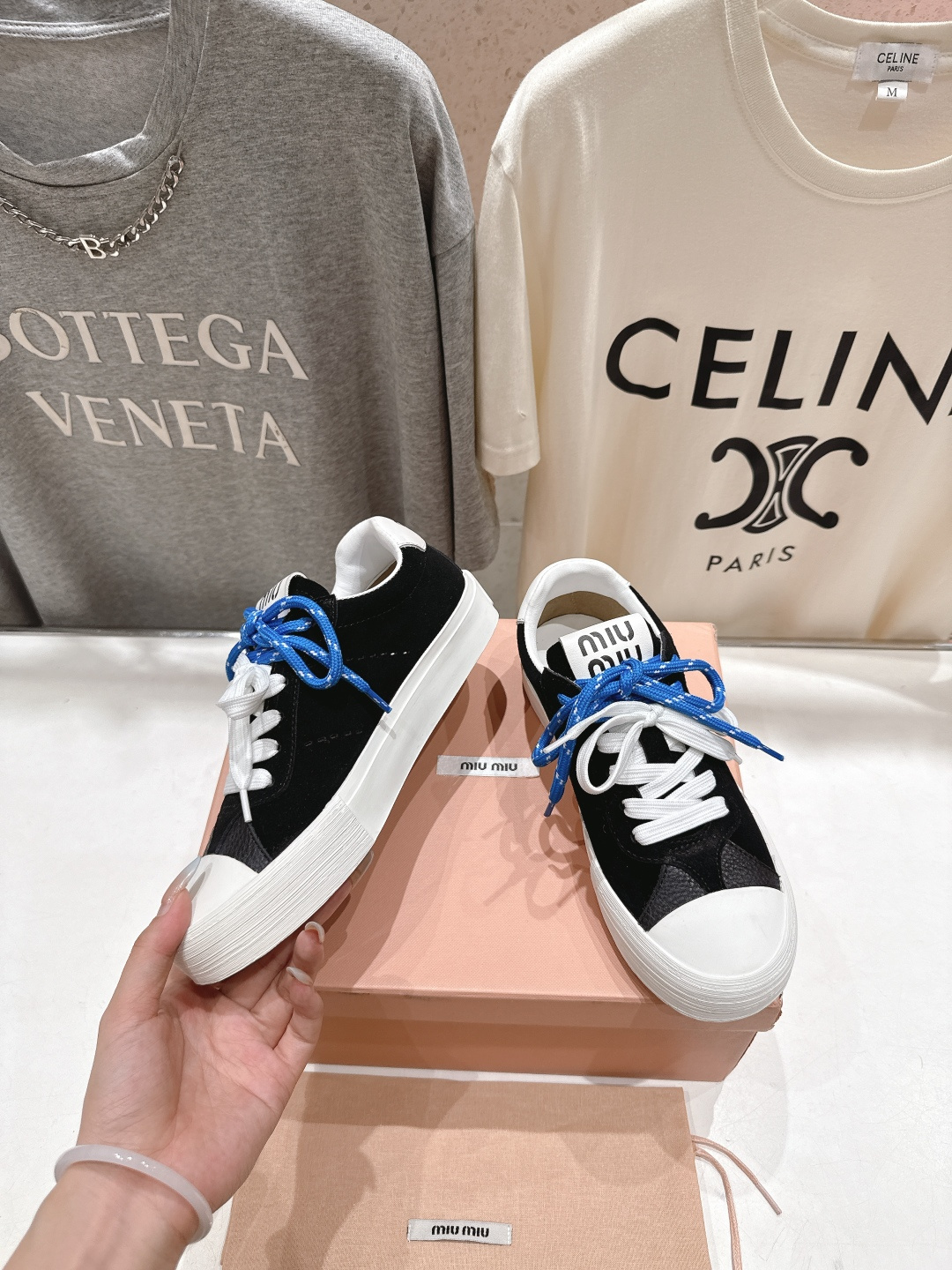 高版本出厂 MiuMiu/缪缪F032 2025ss新款系带小白鞋运动休闲鞋 这款系带运动休闲鞋～日常穿