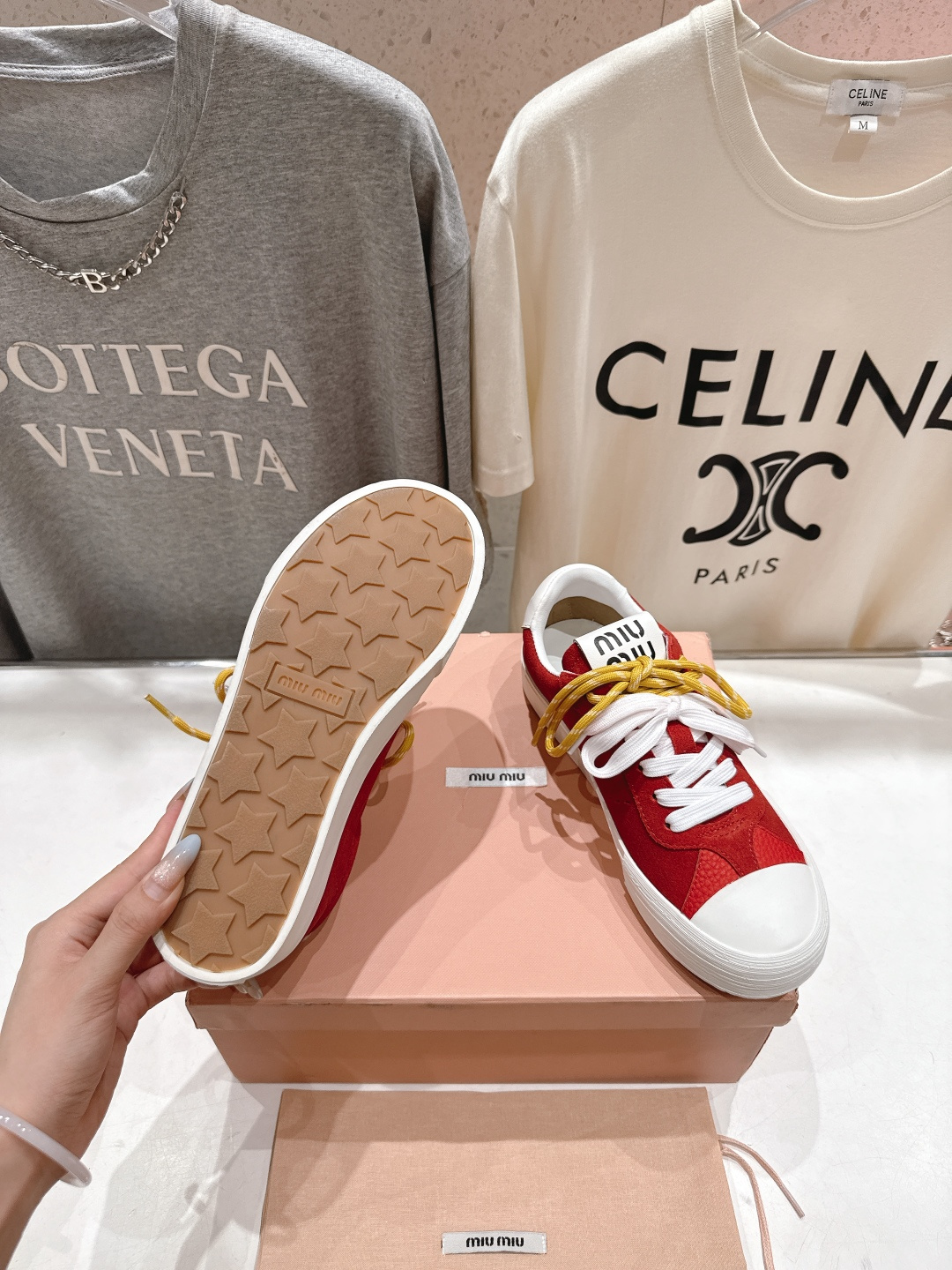 高版本出厂 MiuMiu/缪缪F032 2025ss新款系带小白鞋运动休闲鞋 这款系带运动休闲鞋～日常穿