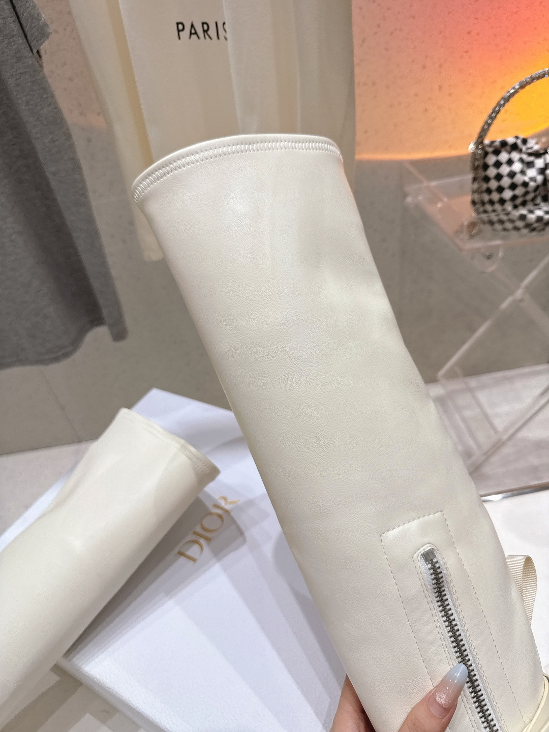 高版本出厂 Dior/迪奥D家F019 2025ss秋冬新品布洛克弹力长靴，经久不衰的马丁靴造型，彰显经