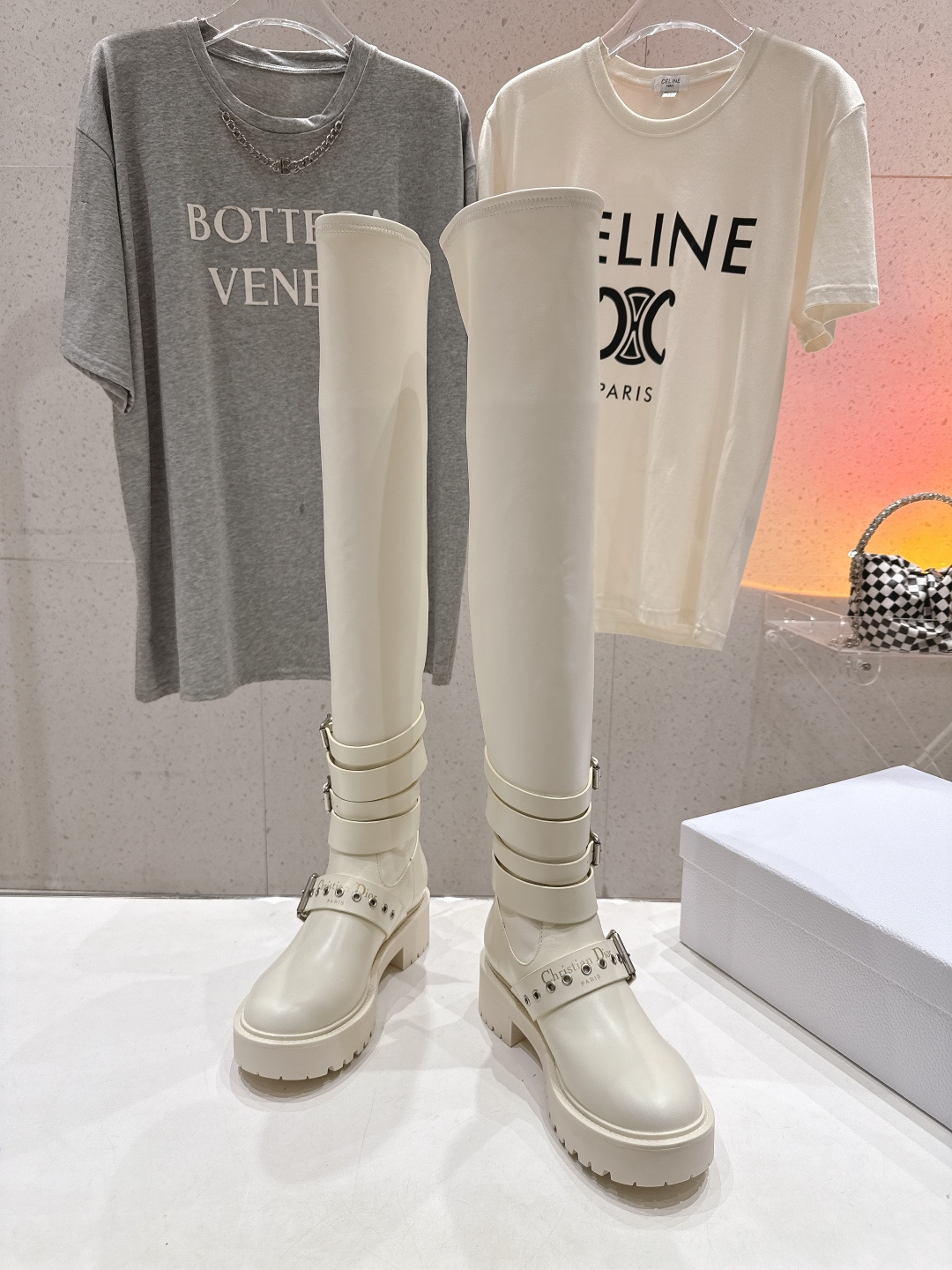 高版本出厂 Dior/迪奥D家F019 2025ss秋冬新品布洛克弹力长靴，经久不衰的马丁靴造型，彰显经