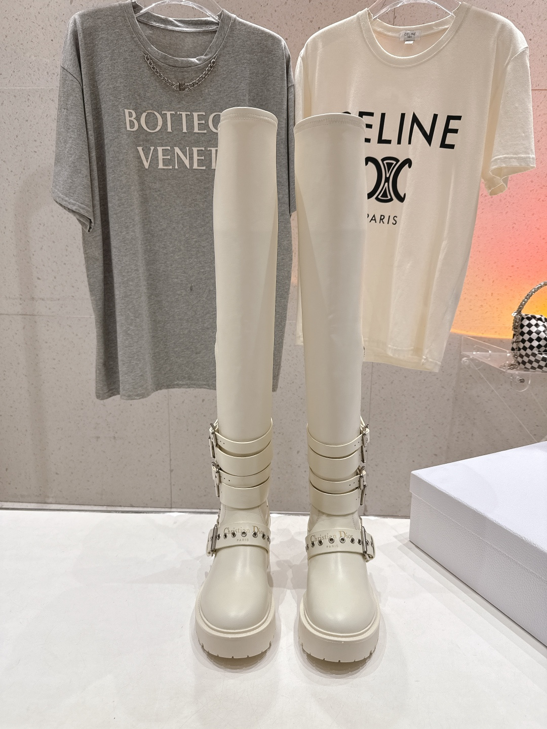 高版本出厂 Dior/迪奥D家F019 2025ss秋冬新品布洛克弹力长靴，经久不衰的马丁靴造型，彰显经