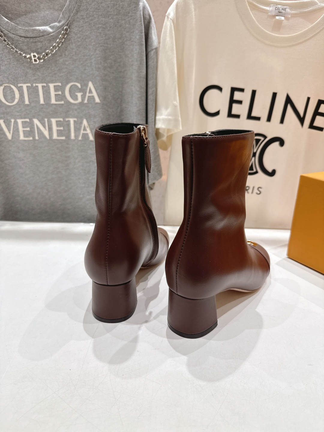 高版本出厂 LOUIS VUITTON 25ss LV驴牌秋冬新款高跟短靴楦型百搭瘦脚yyds.造型立体