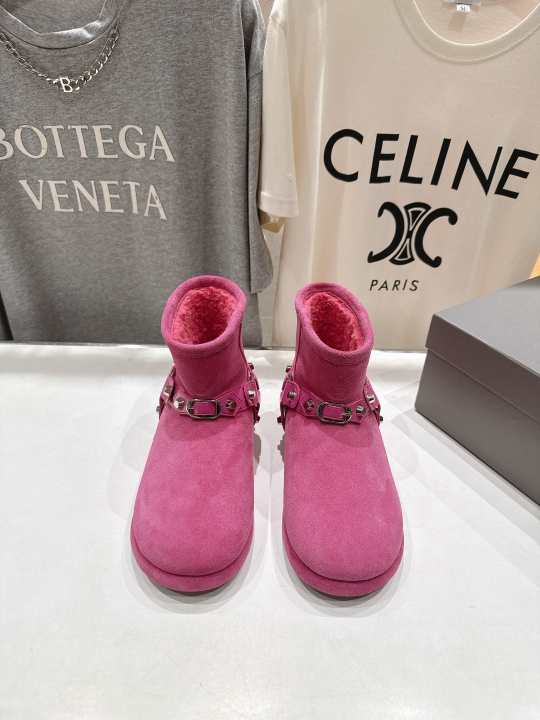 高版本出厂 BALENCIAGA*巴黎世家F043 2025ss秋冬新款羊毛短靴雪地靴冬日凛凛🏂🏻不可缺