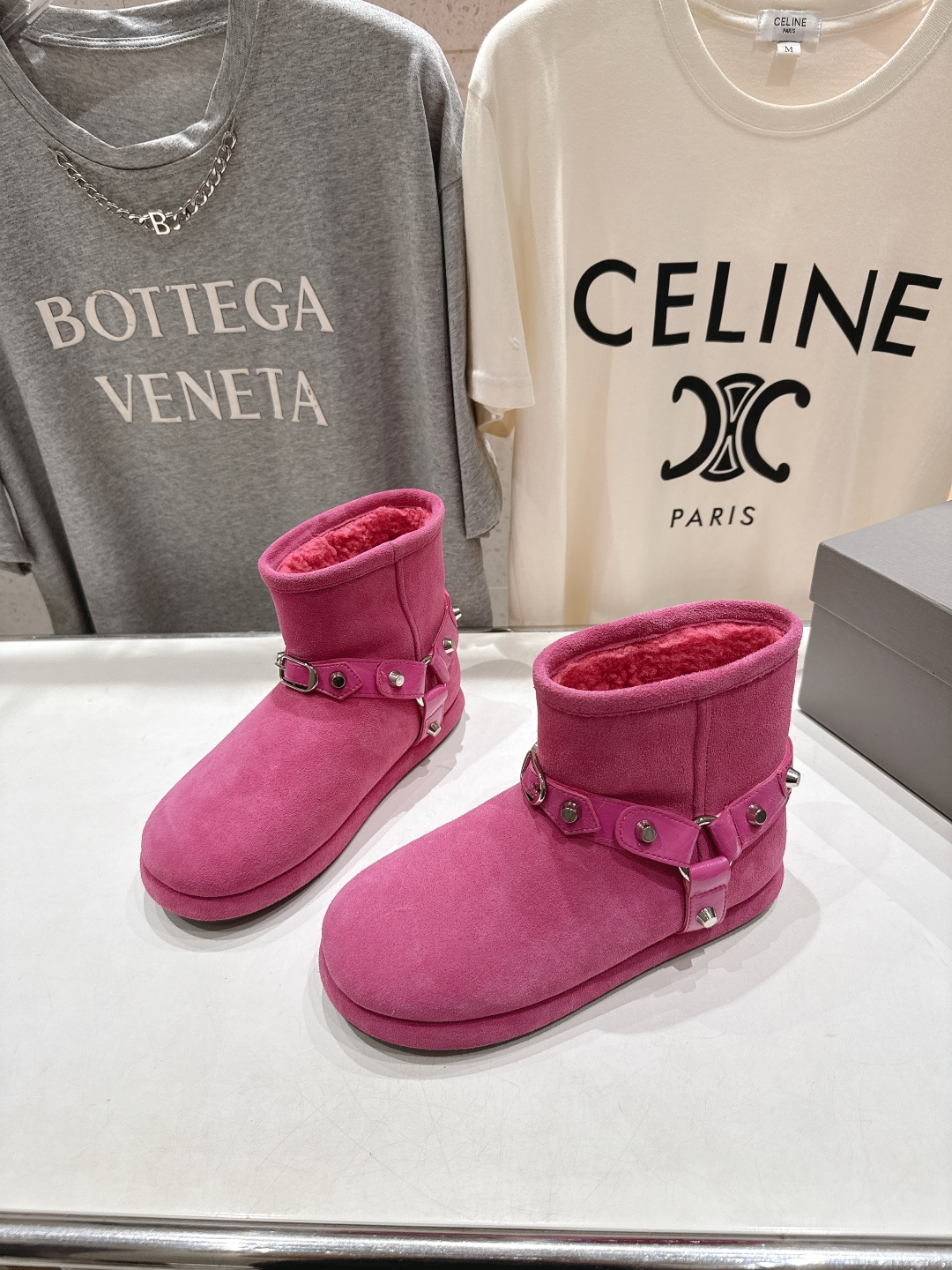 高版本出厂 BALENCIAGA*巴黎世家F043 2025ss秋冬新款羊毛短靴雪地靴冬日凛凛🏂🏻不可缺