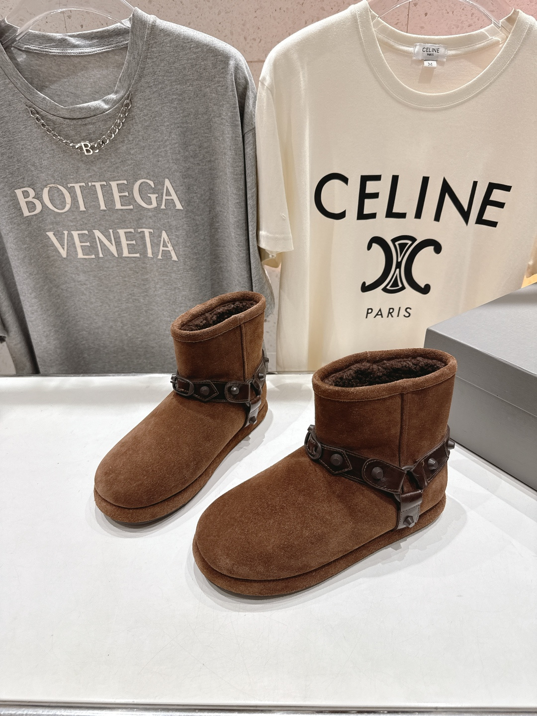 高版本出厂 BALENCIAGA*巴黎世家F043 2025ss秋冬新款羊毛短靴雪地靴冬日凛凛🏂🏻不可缺