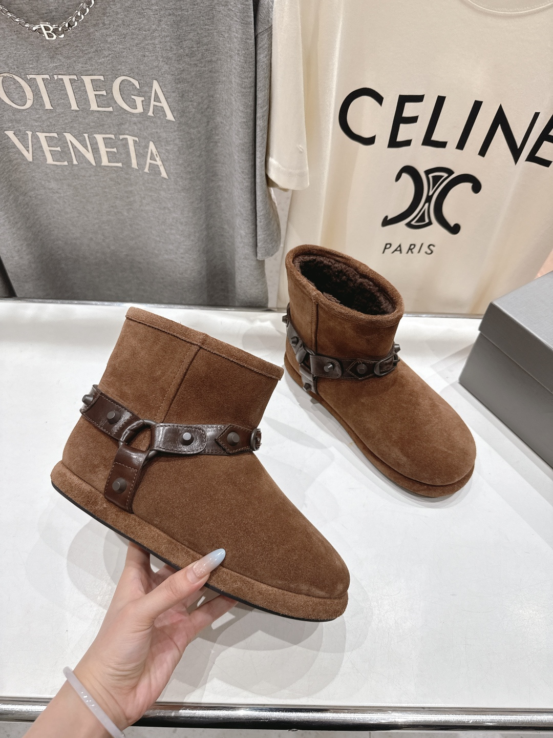 高版本出厂 BALENCIAGA*巴黎世家F043 2025ss秋冬新款羊毛短靴雪地靴冬日凛凛🏂🏻不可缺