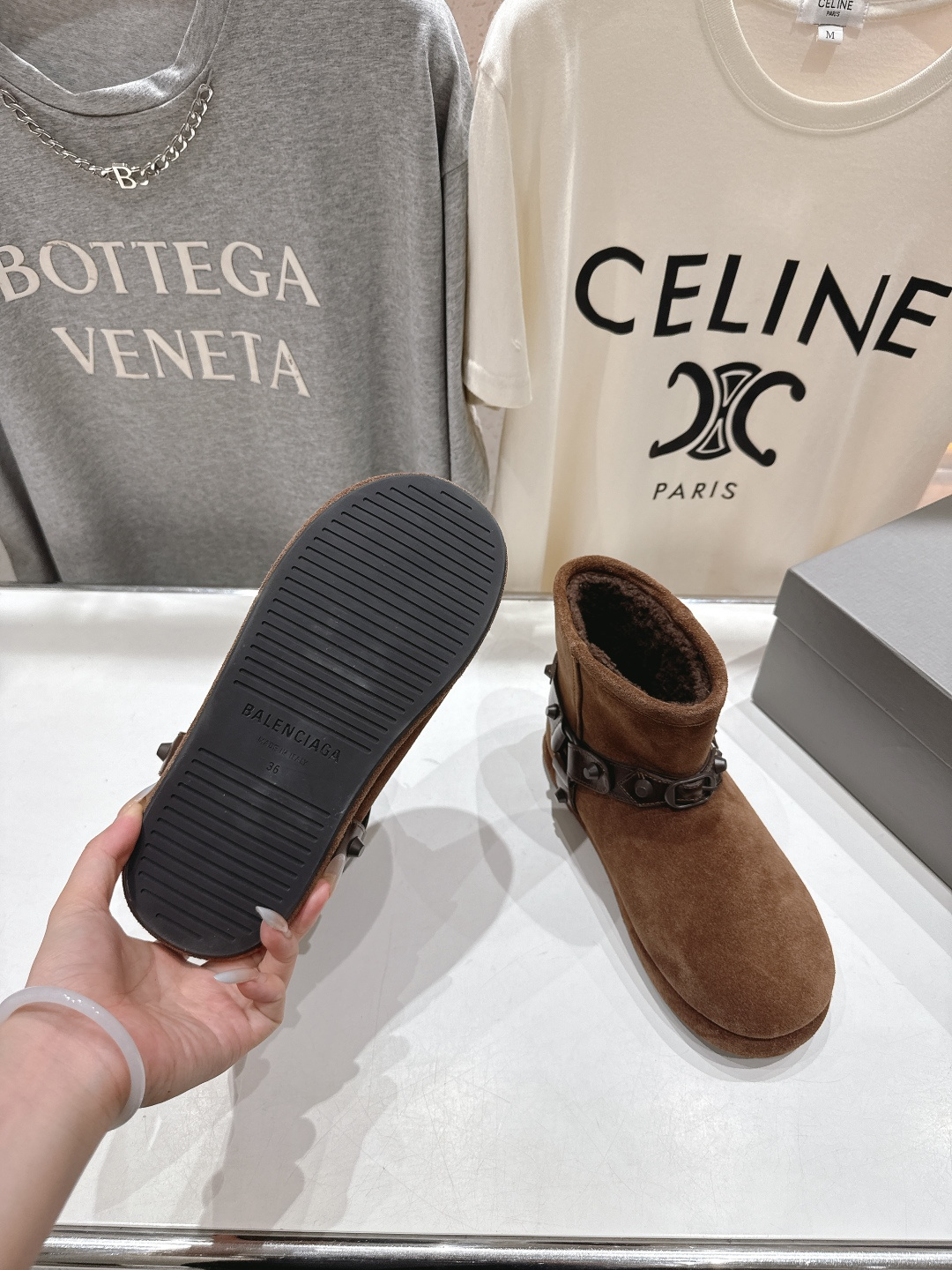 高版本出厂 BALENCIAGA*巴黎世家F043 2025ss秋冬新款羊毛短靴雪地靴冬日凛凛🏂🏻不可缺