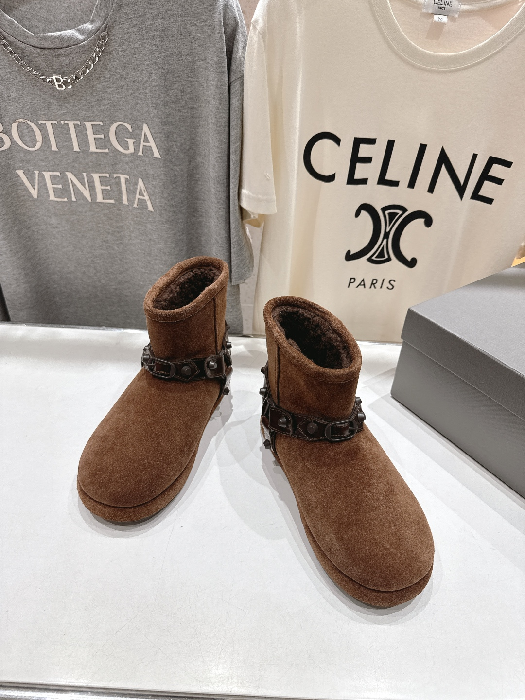 高版本出厂 BALENCIAGA*巴黎世家F043 2025ss秋冬新款羊毛短靴雪地靴冬日凛凛🏂🏻不可缺