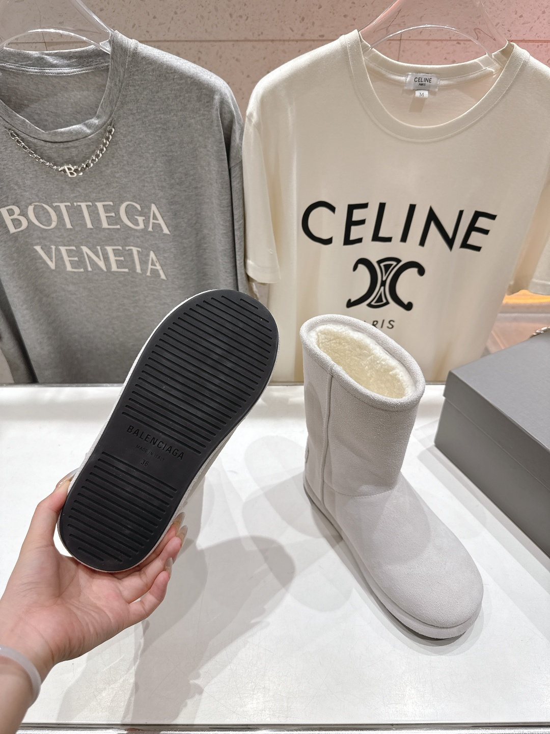 高版本出厂 BALENCIAGA*巴黎世家F043 2025ss秋冬新款羊毛短靴雪地靴冬日凛凛🏂🏻不可缺