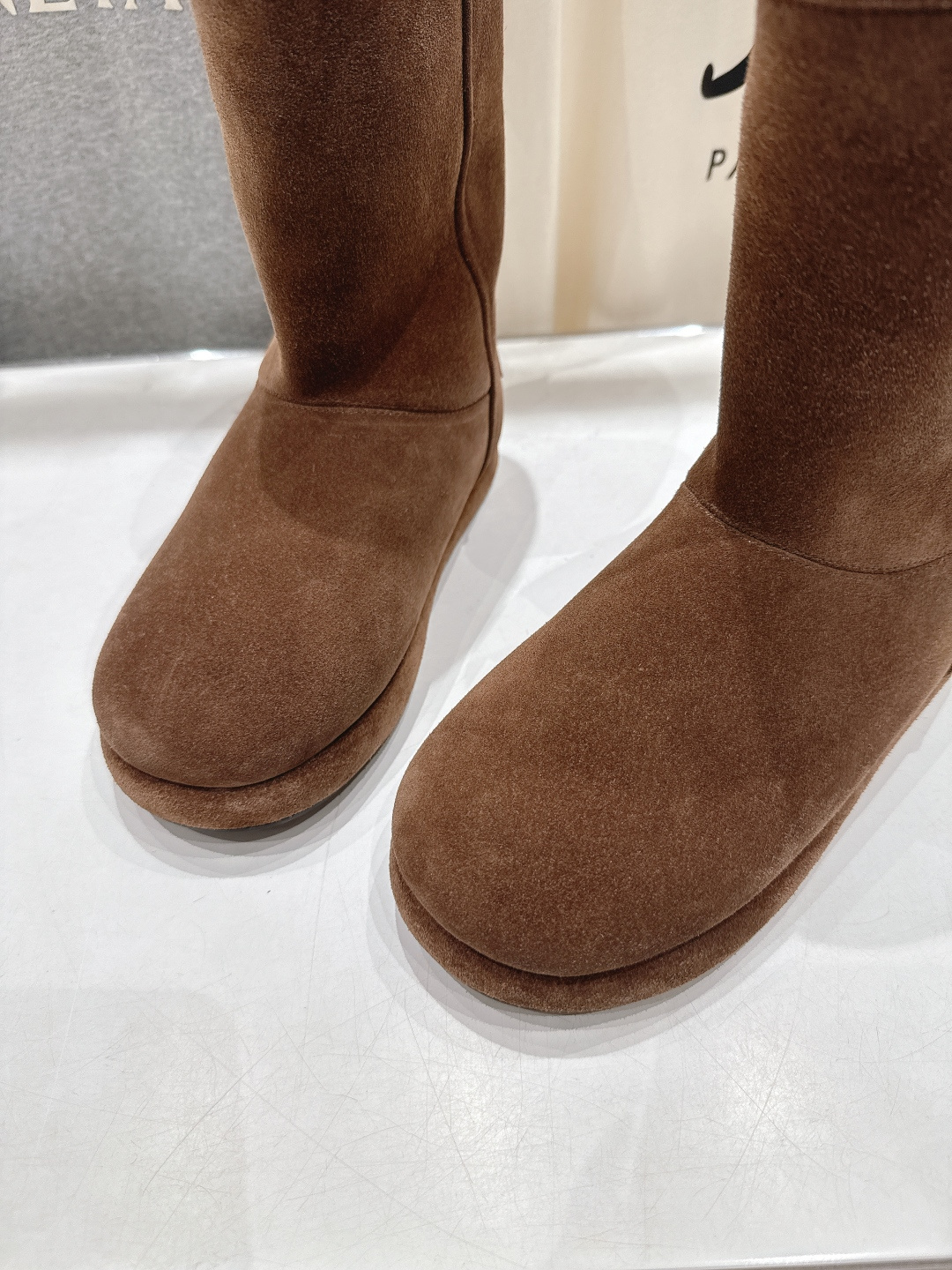 高版本出厂 BALENCIAGA*巴黎世家F043 2025ss秋冬新款羊毛短靴雪地靴冬日凛凛🏂🏻不可缺