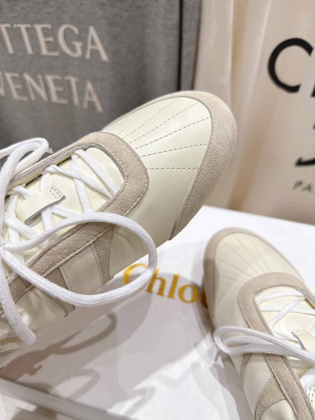 高版本出厂 Chloe 克洛伊F022 new arrival～蔻依25ss全新KICK小白鞋系列休闲跑