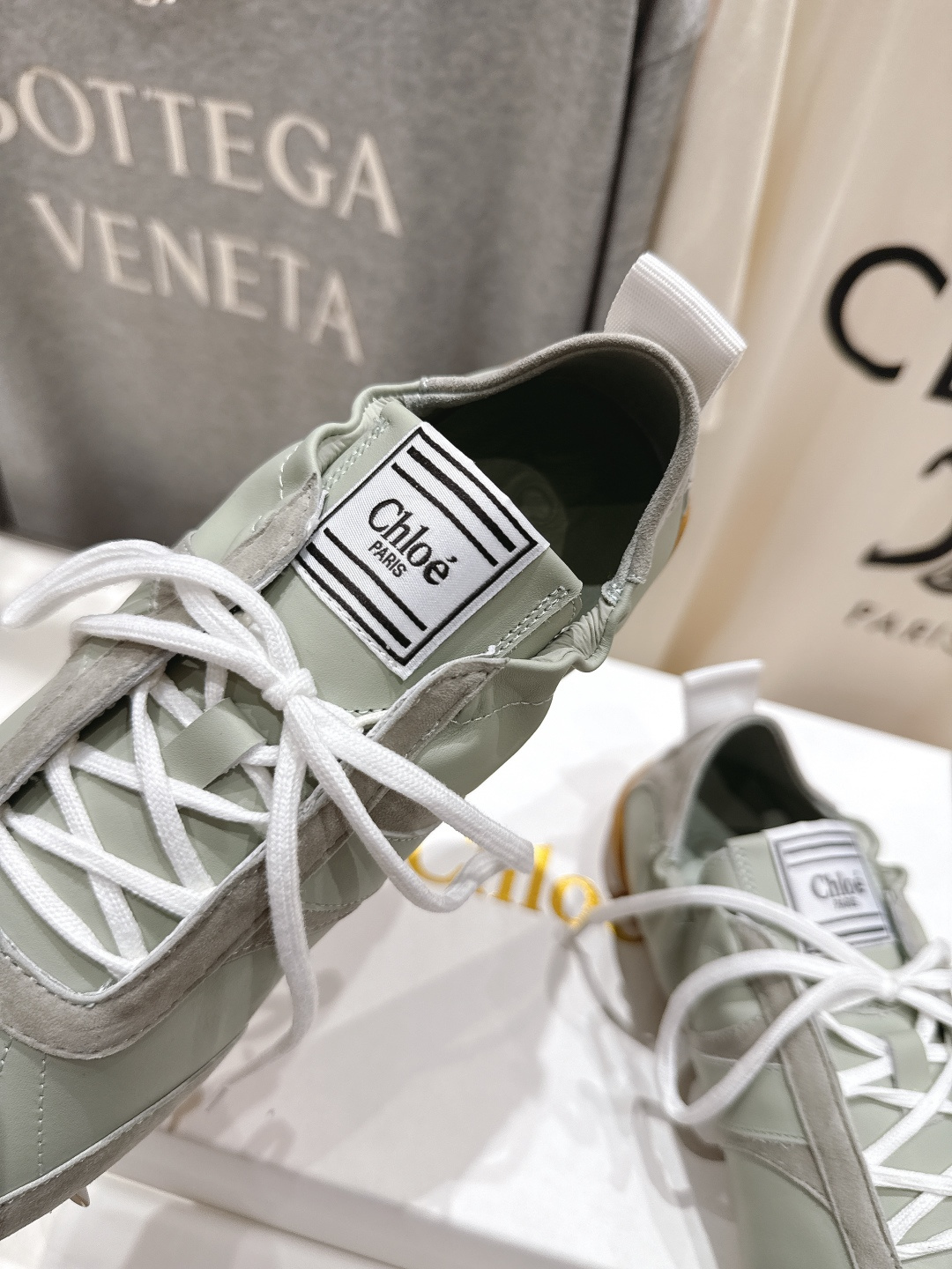 高版本出厂 Chloe 克洛伊F022 new arrival～蔻依25ss全新KICK小白鞋系列休闲跑