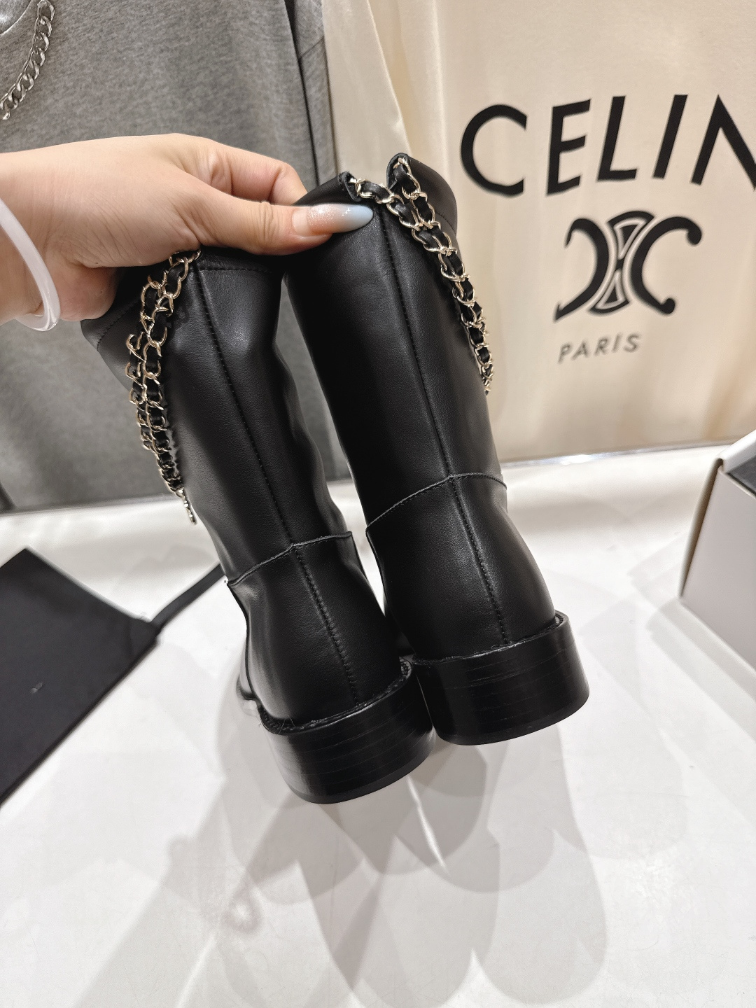 高版本出厂 皮面 Chanel/香奈儿F028 小香2025ss秋冬新款切尔西帅气短靴中筒靴马丁靴，原版