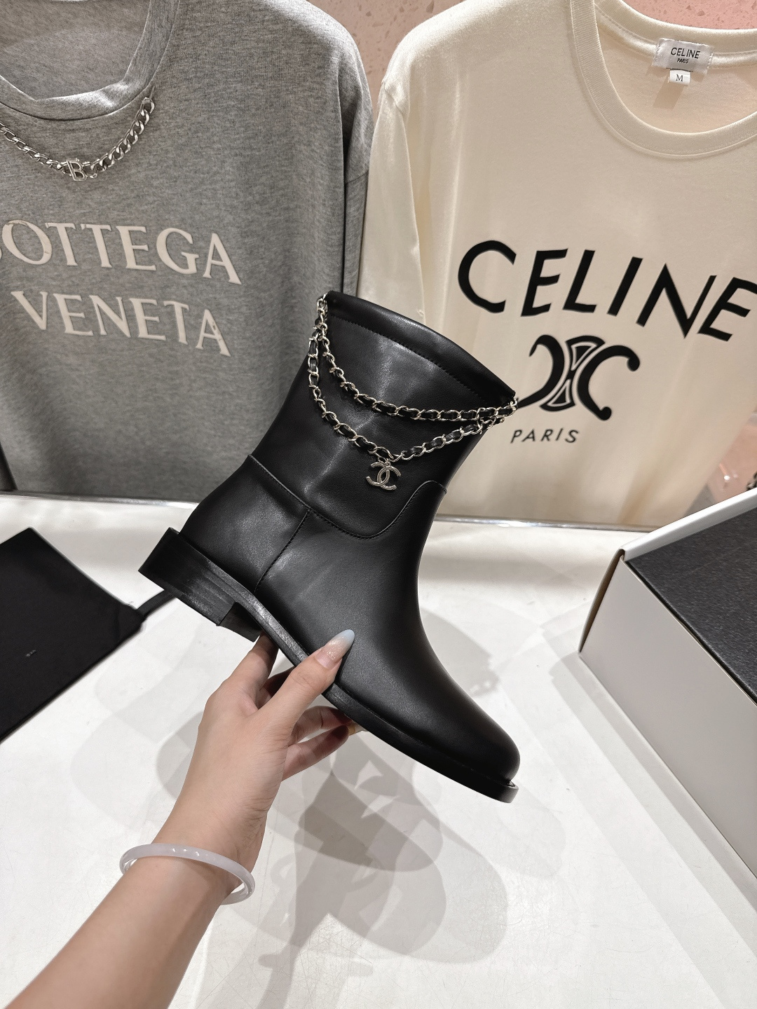 高版本出厂 皮面 Chanel/香奈儿F028 小香2025ss秋冬新款切尔西帅气短靴中筒靴马丁靴，原版