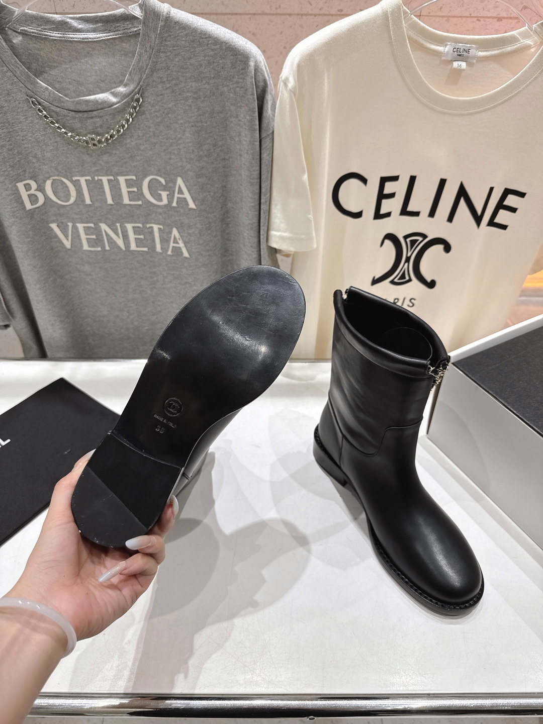 高版本出厂 皮面 Chanel/香奈儿F028 小香2025ss秋冬新款切尔西帅气短靴中筒靴马丁靴，原版