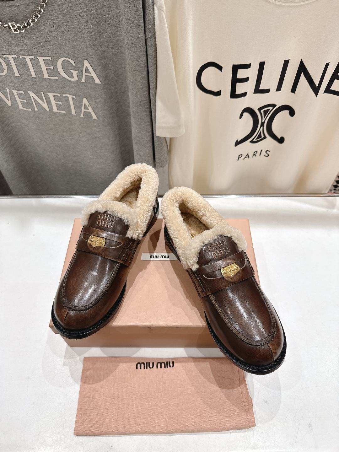 高版本出厂 MiuMiu/缪缪F049 2025ss秋冬新款·幸运钱币系列驾车鞋加毛乐福鞋毛毛鞋各路明星