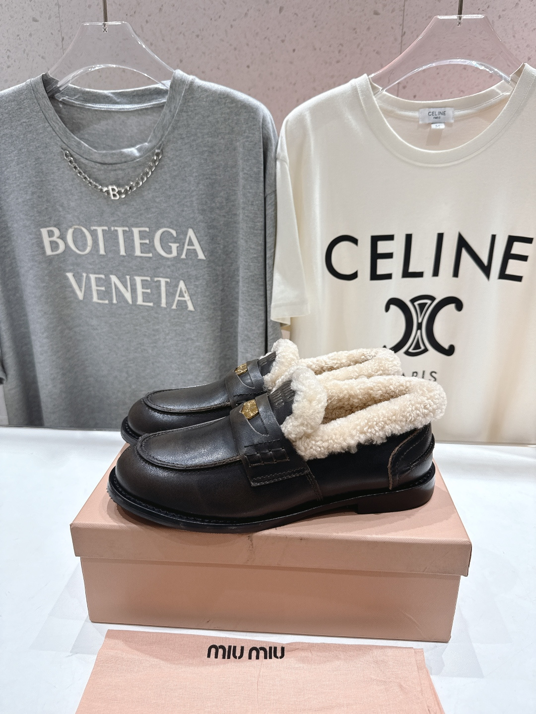 高版本出厂 MiuMiu/缪缪F049 2025ss秋冬新款·幸运钱币系列驾车鞋加毛乐福鞋毛毛鞋各路明星