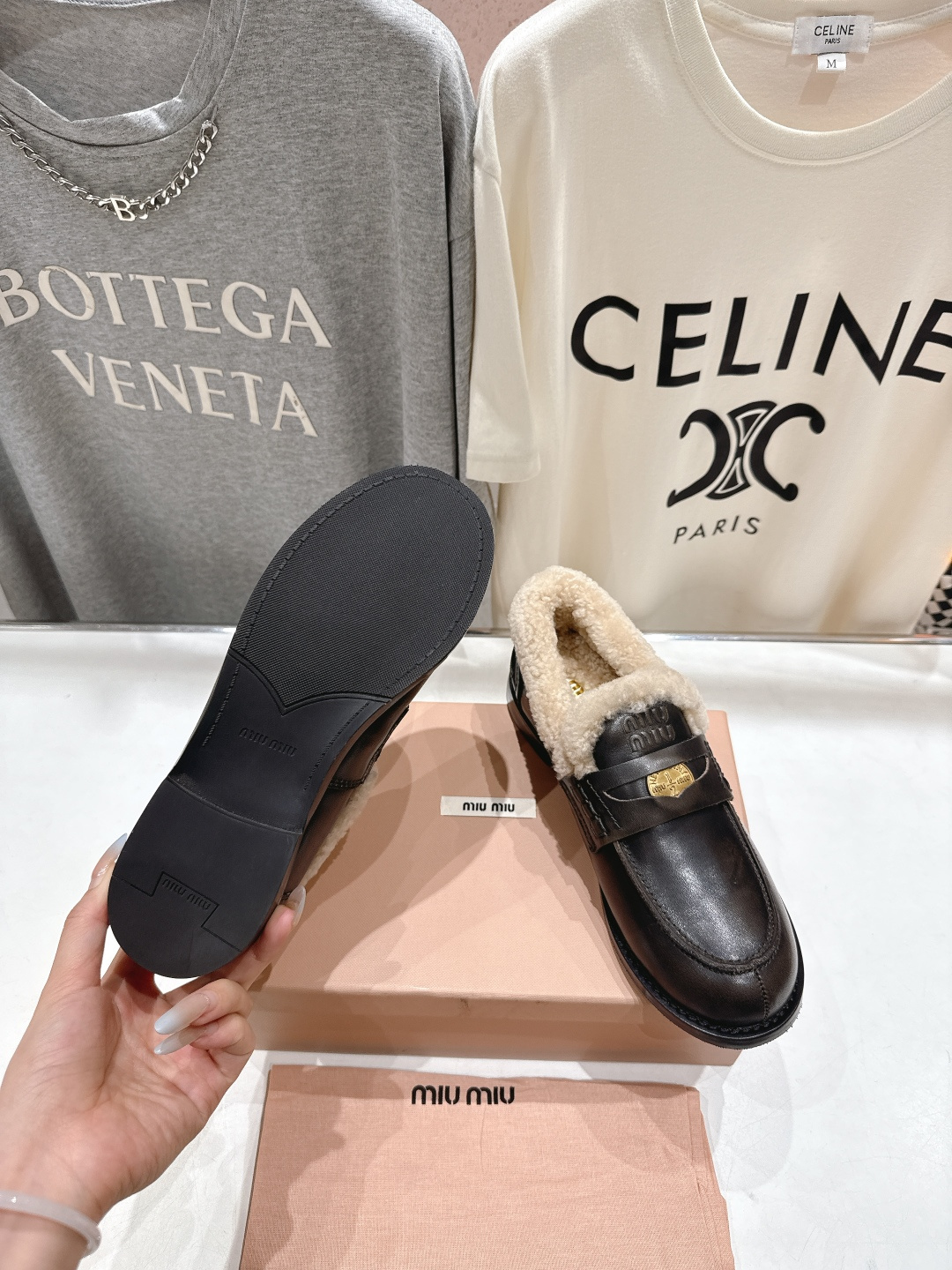 高版本出厂 MiuMiu/缪缪F049 2025ss秋冬新款·幸运钱币系列驾车鞋加毛乐福鞋毛毛鞋各路明星