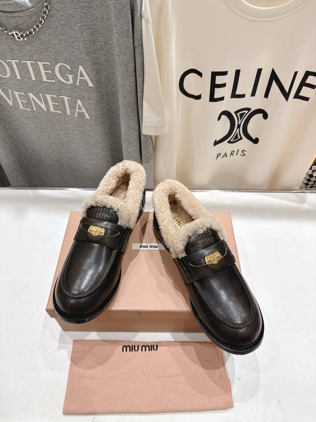 高版本出厂 MiuMiu/缪缪F049 2025ss秋冬新款·幸运钱币系列驾车鞋加毛乐福鞋毛毛鞋各路明星