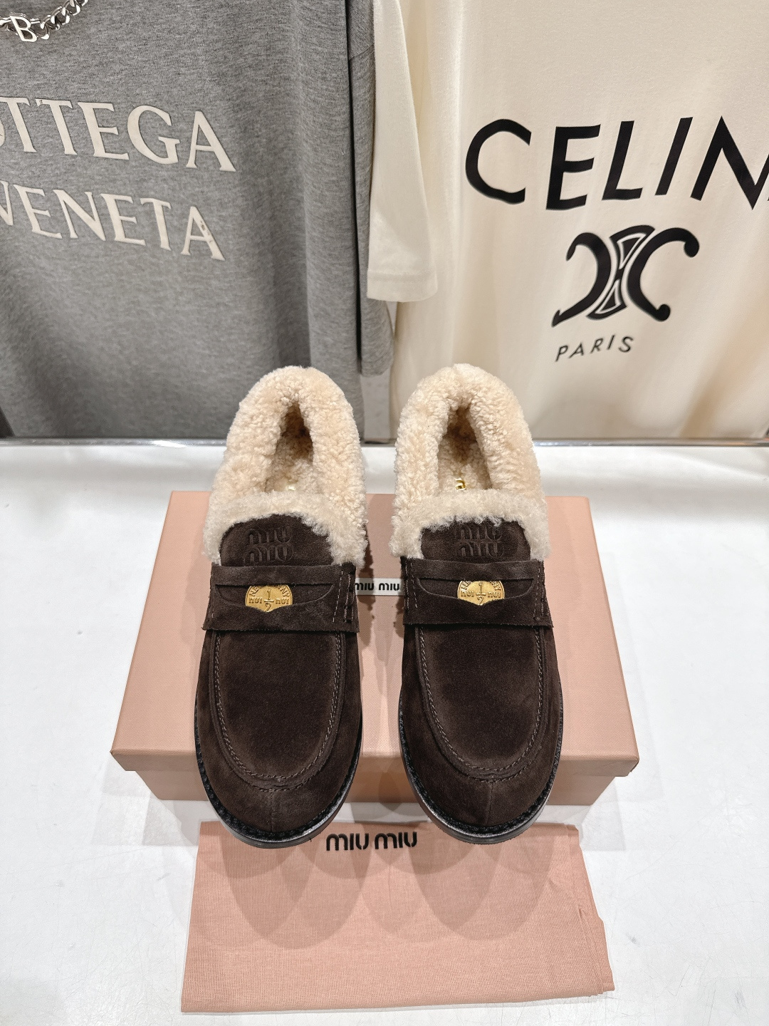 高版本出厂 MiuMiu/缪缪F049 2025ss秋冬新款·幸运钱币系列驾车鞋加毛乐福鞋毛毛鞋各路明星