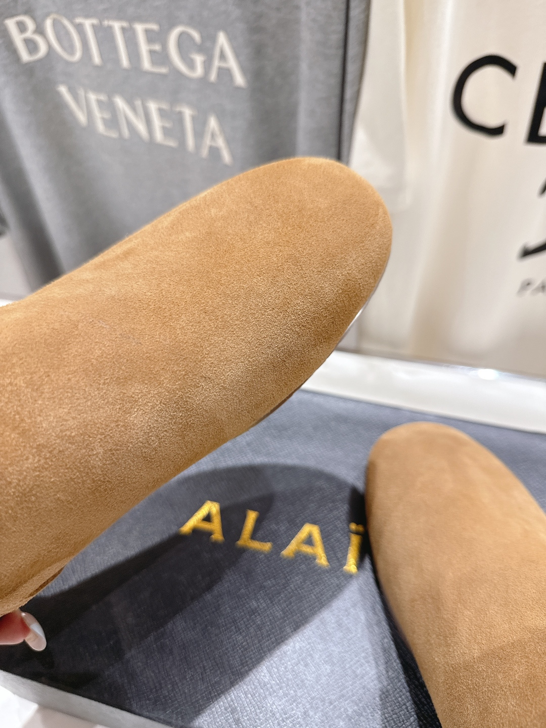 高版本出厂「ALAiA」ALA 阿莱亚F016 2025ss/秋冬·大热款平底侧拉链羊毛短靴雪地靴自带时