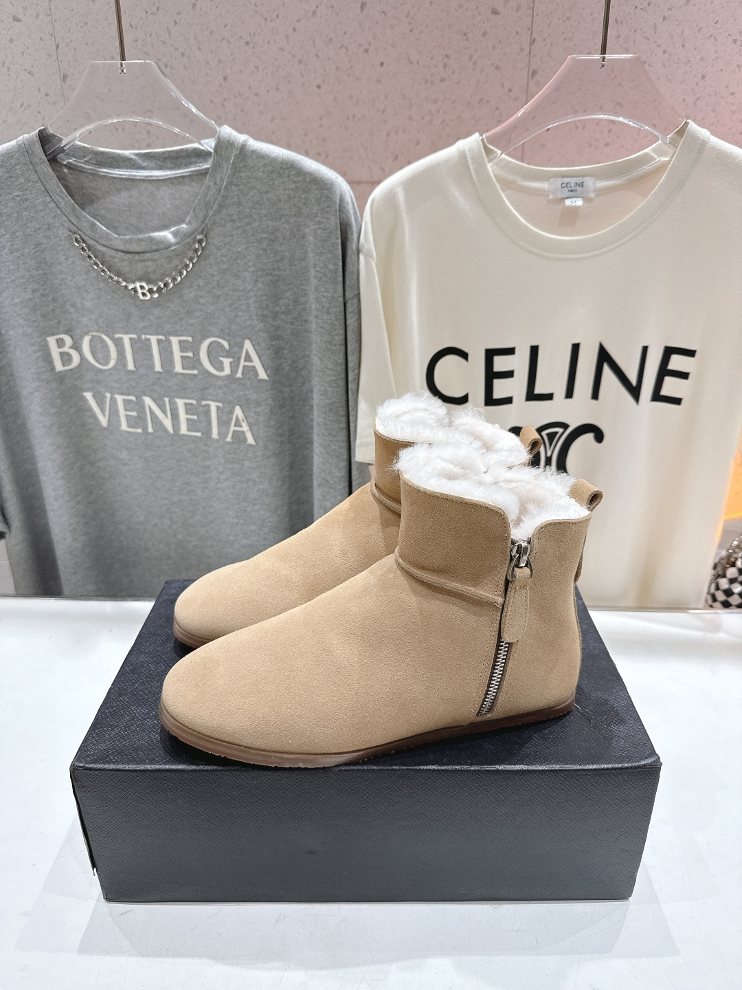 高版本出厂「ALAiA」ALA 阿莱亚F016 2025ss/秋冬·大热款平底侧拉链羊毛短靴雪地靴自带时