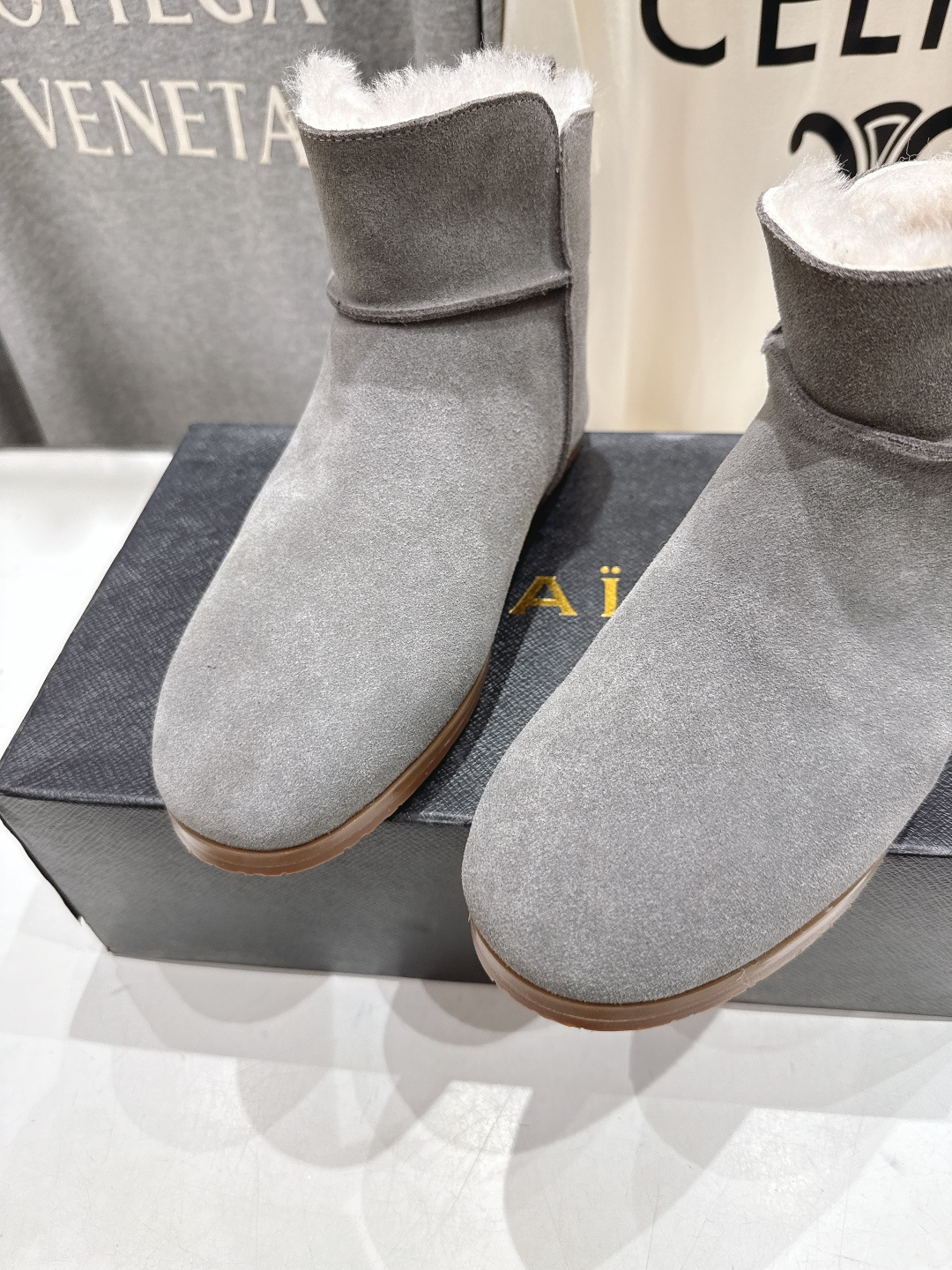 高版本出厂「ALAiA」ALA 阿莱亚F016 2025ss/秋冬·大热款平底侧拉链羊毛短靴雪地靴自带时