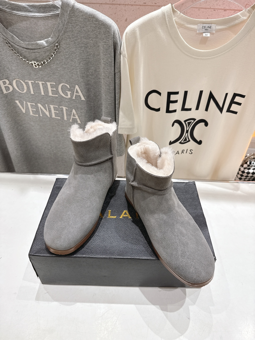 高版本出厂「ALAiA」ALA 阿莱亚F016 2025ss/秋冬·大热款平底侧拉链羊毛短靴雪地靴自带时