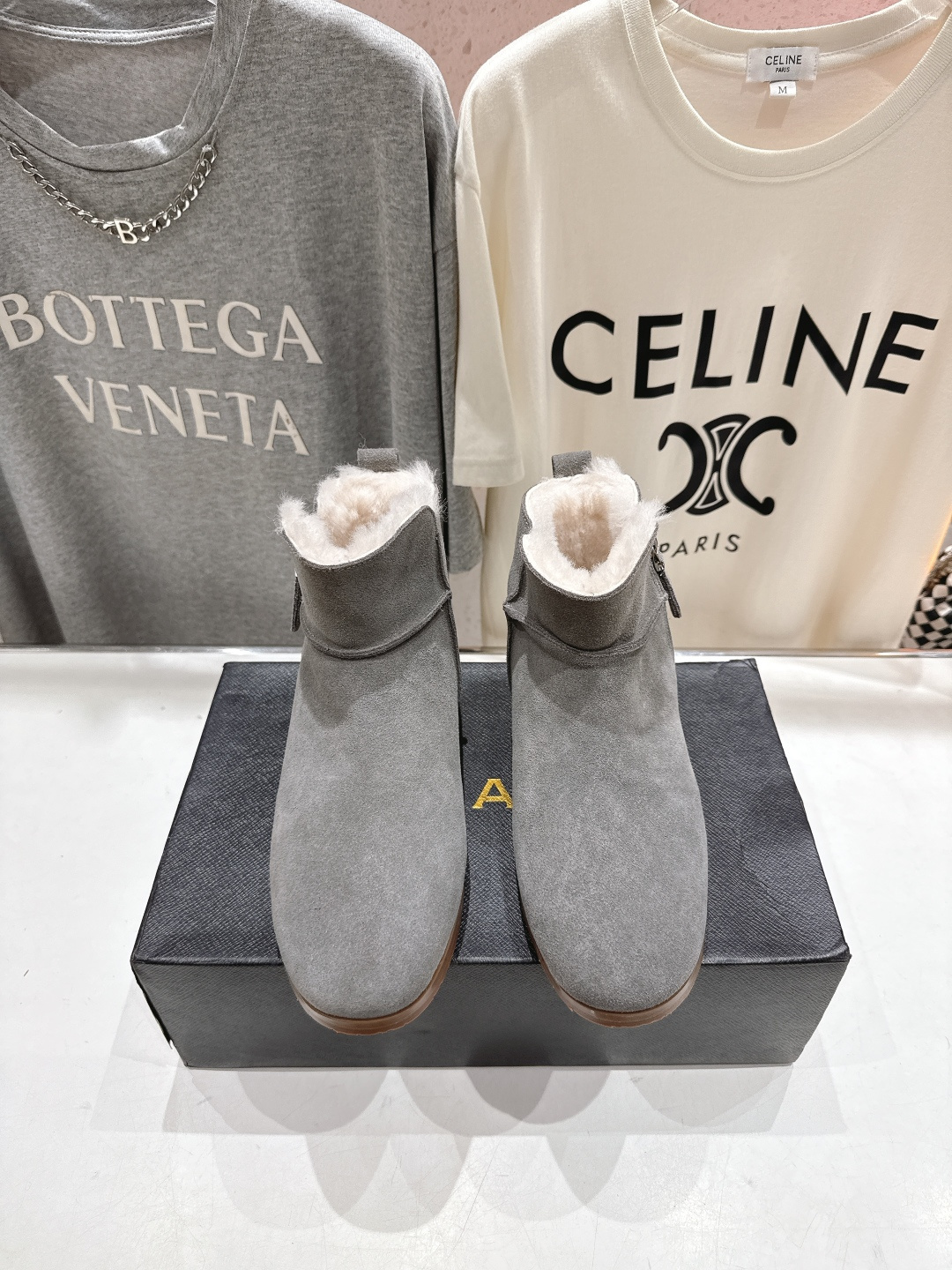 高版本出厂「ALAiA」ALA 阿莱亚F016 2025ss/秋冬·大热款平底侧拉链羊毛短靴雪地靴自带时